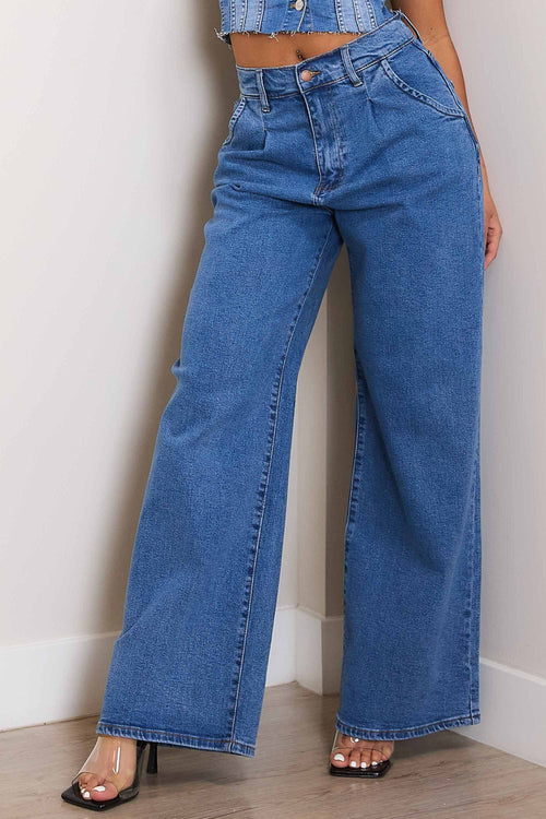 Cloud-Soft Comfort, Zero-Sag-Technologie, weite Jeans